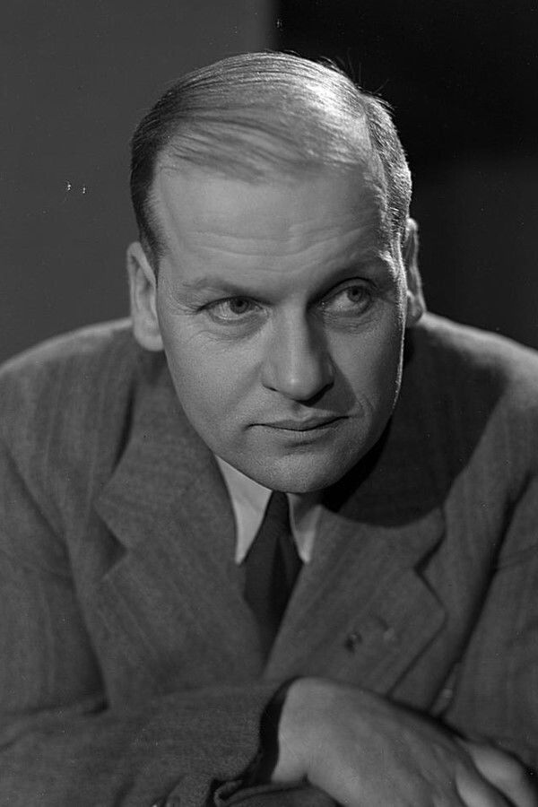 Ossi Elstelä backdrop