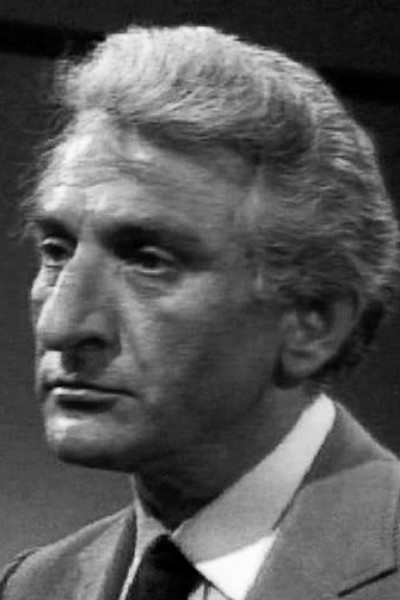 Dinos Doulgerakis backdrop