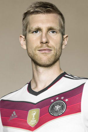 Per Mertesacker backdrop