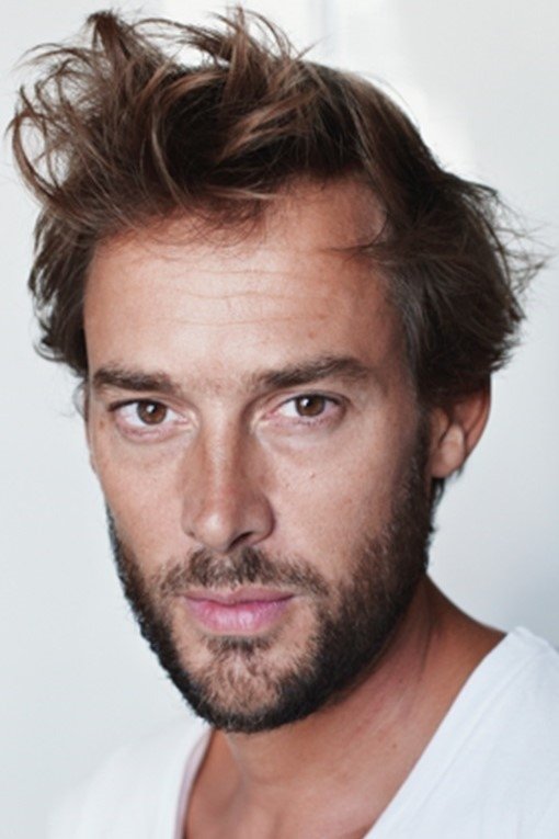 Emmanuel Noblet backdrop