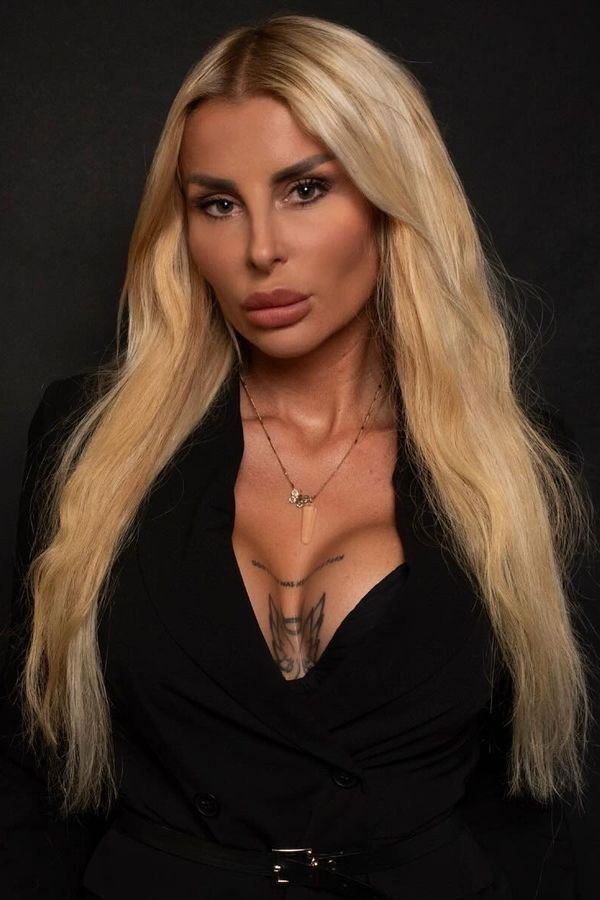 Lana Stanišić backdrop