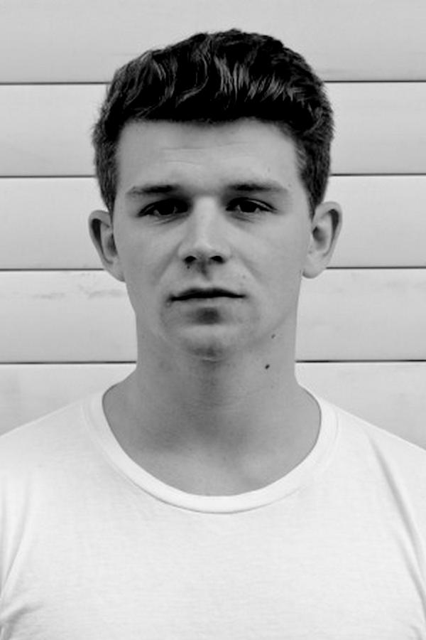 Simon Morzé backdrop