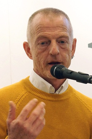 Gerbrand Bakker backdrop