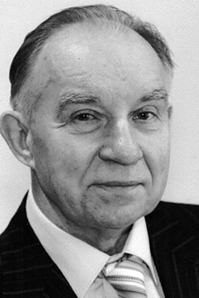 Valeri Kremnyov backdrop