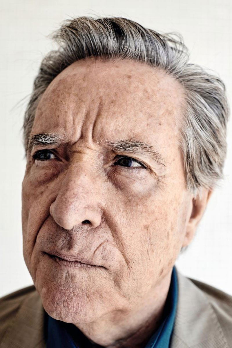 Iñaki Gabilondo backdrop