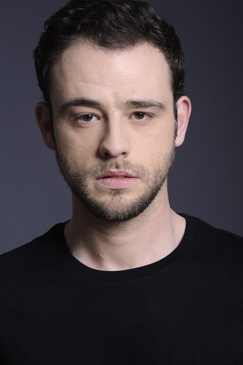 Miguel Santiago backdrop