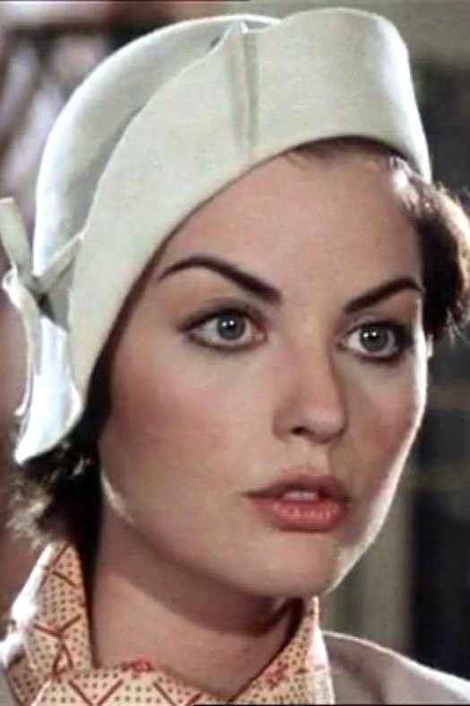 Yolande Folliot backdrop