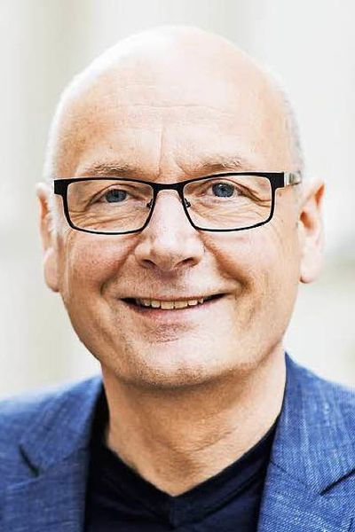 Thomas Grimm backdrop