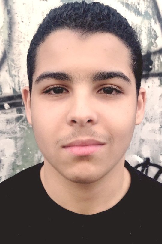 Emir Seghir backdrop