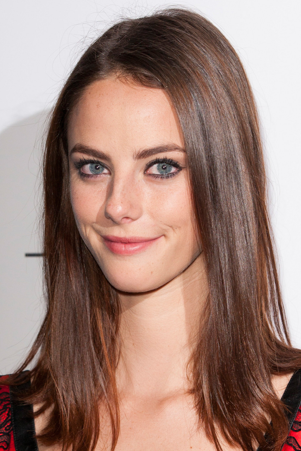 Kaya Scodelario backdrop