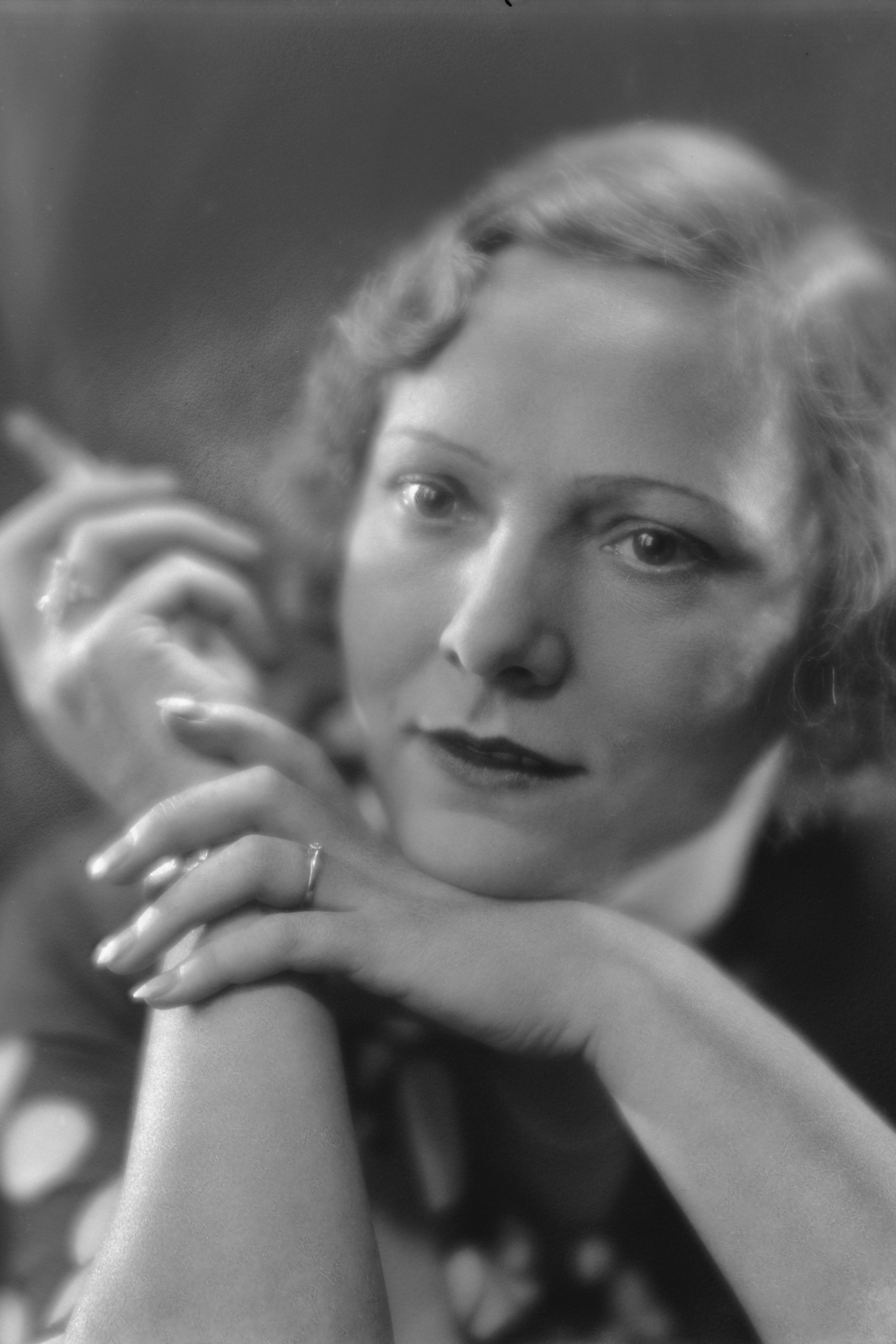 Annie Verhulst backdrop