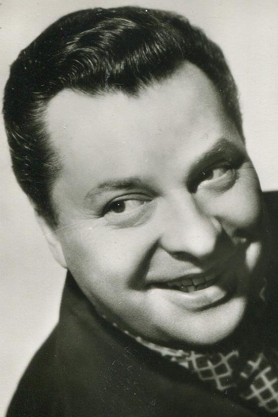 Ekkehard Fritsch backdrop