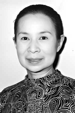 Yoshie Minami backdrop