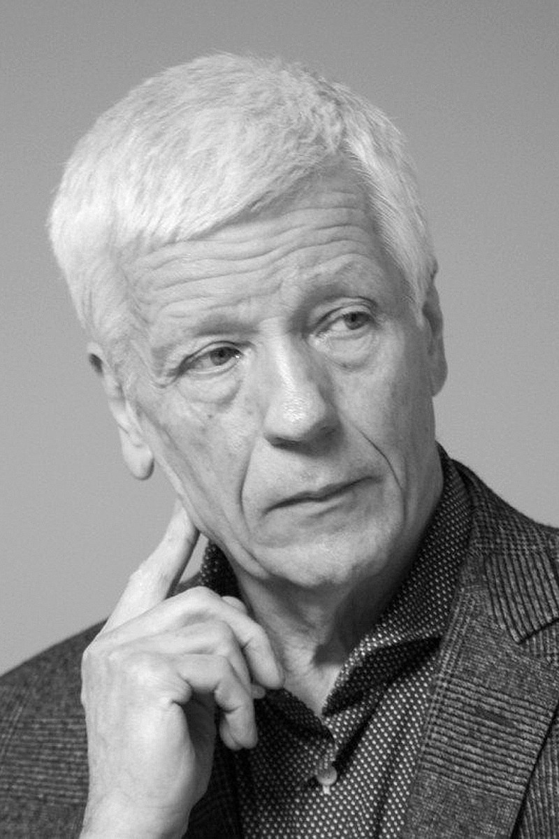 Saulius Šaltenis backdrop