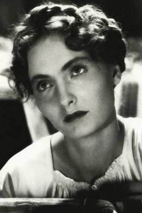 Alice Szellay backdrop