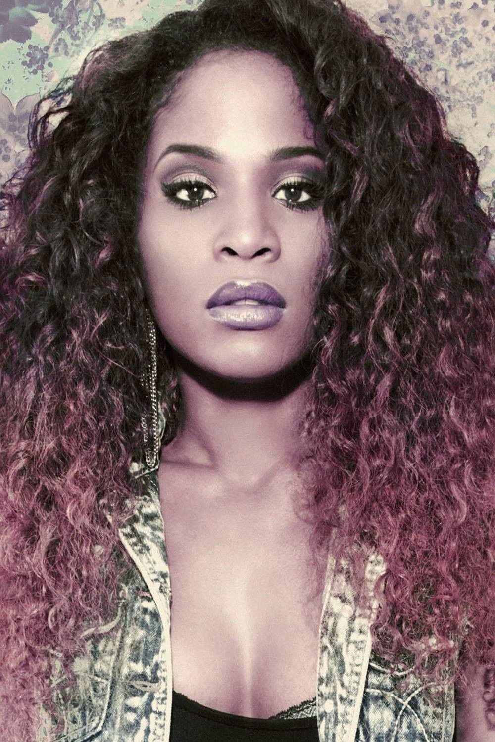 Sanguita Akkrum backdrop