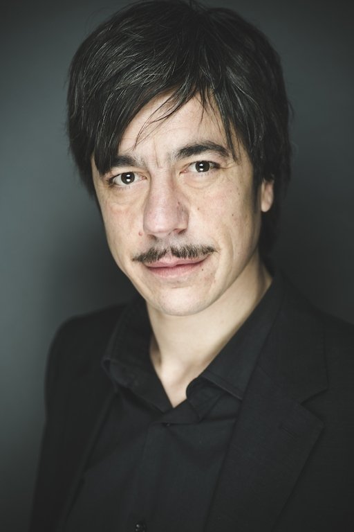 Emanuele Valenti backdrop