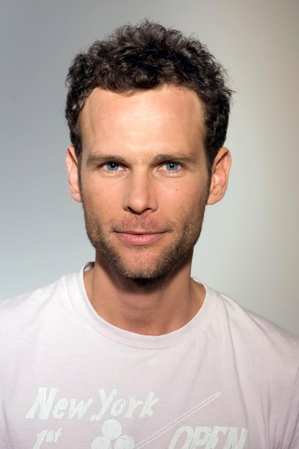 Oded Menaster backdrop