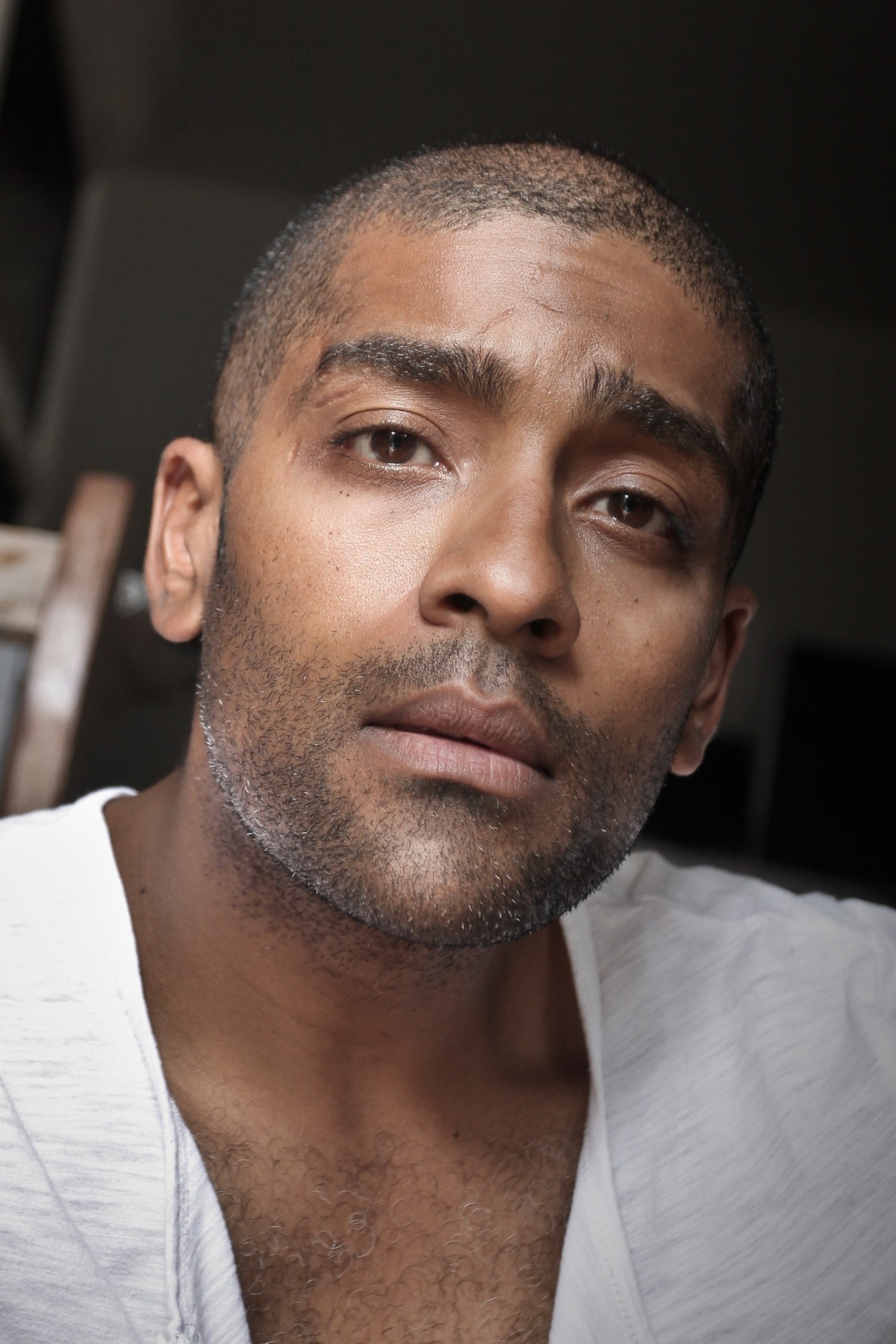 Aleksandër Karim backdrop