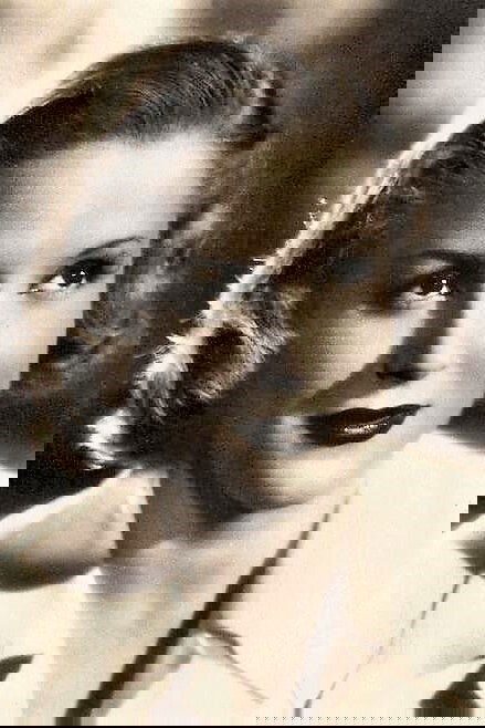 María Mercader backdrop