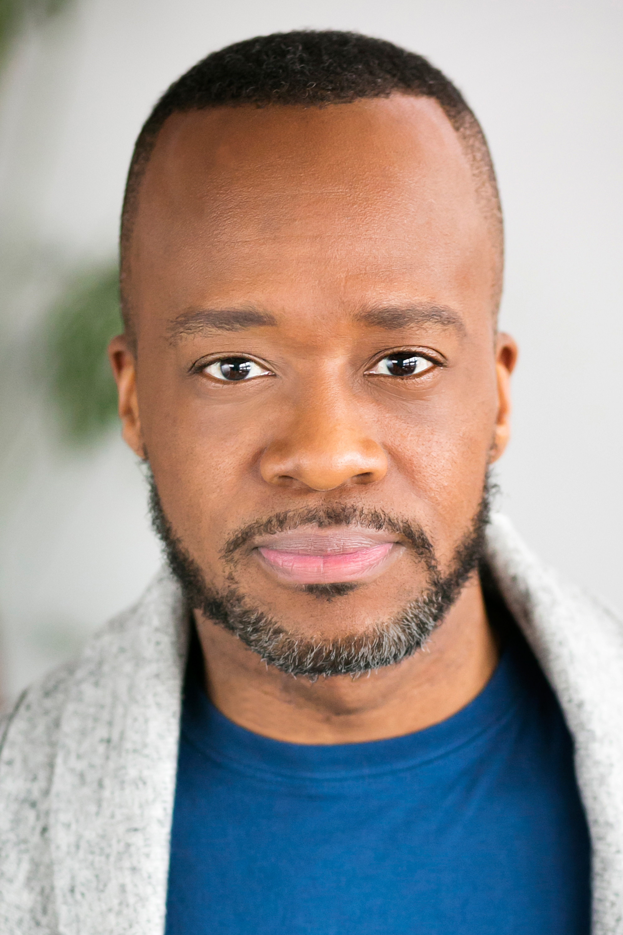 Ted Pluviose backdrop