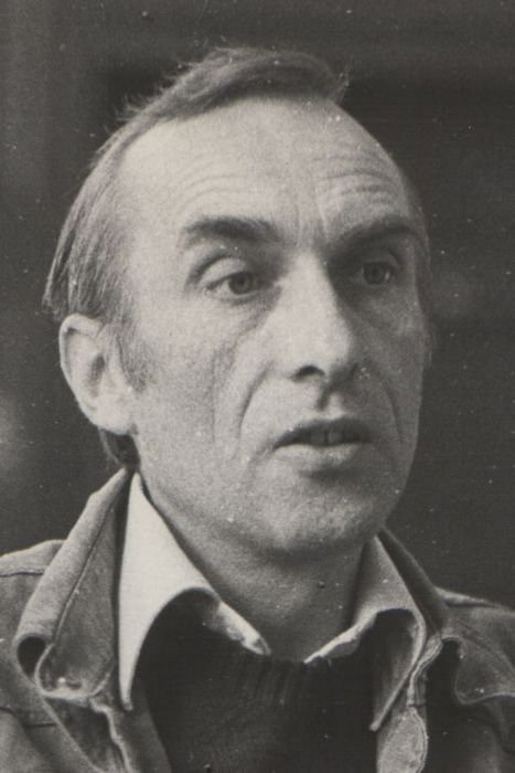 Michał Pawlicki backdrop