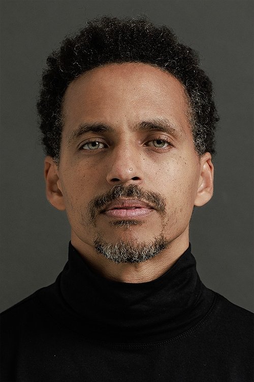 Pedro Caetano backdrop