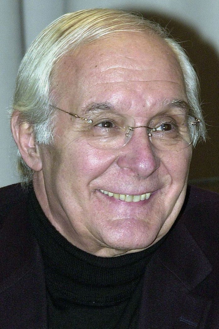 Baptista-Bastos backdrop