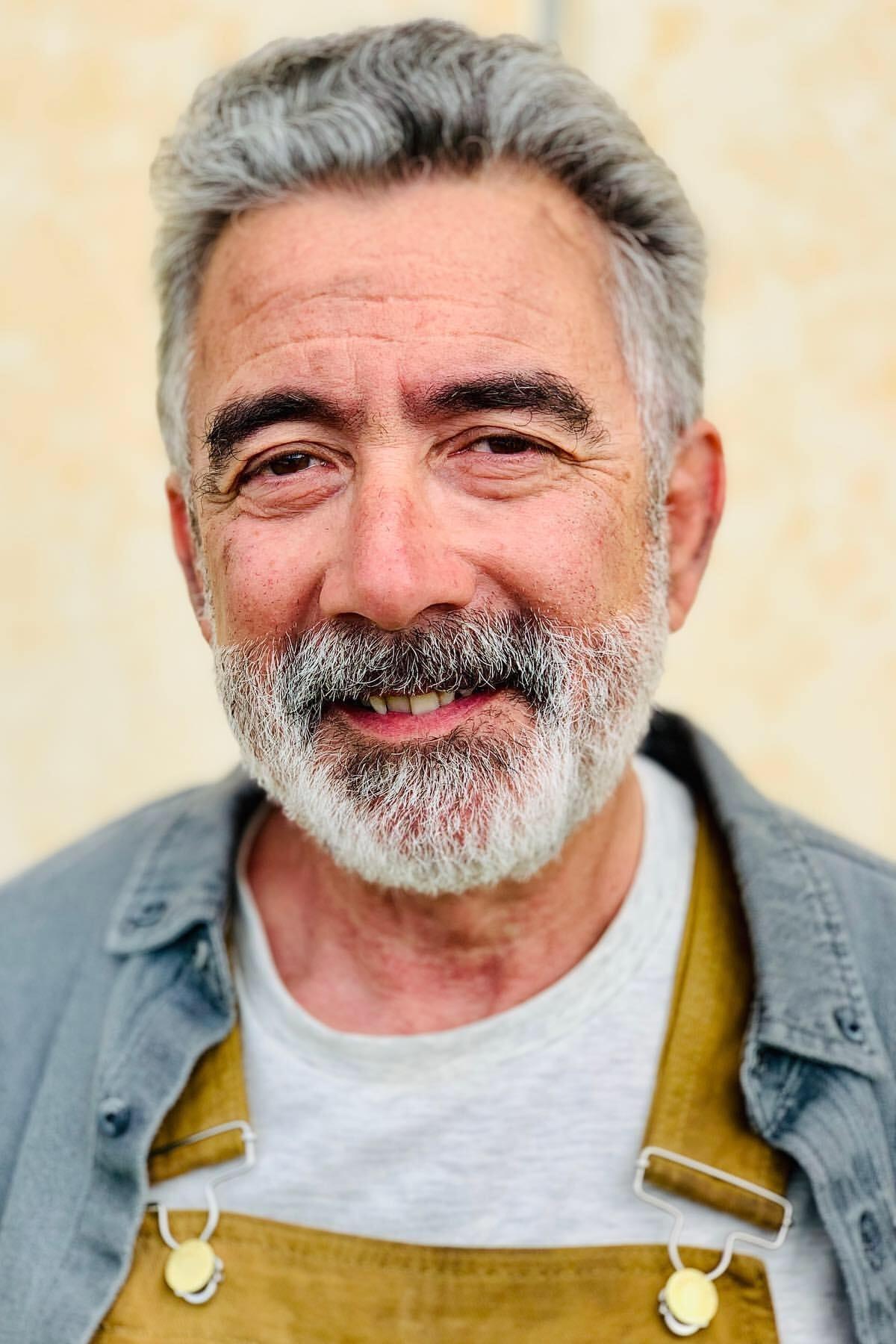 Pompeu José backdrop