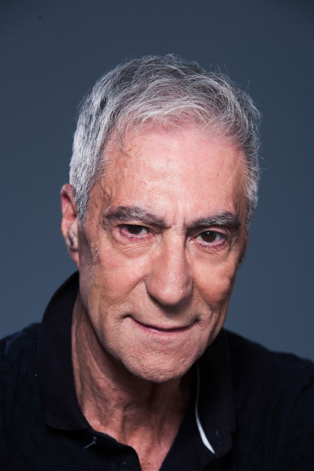 Eloy Monteiro backdrop