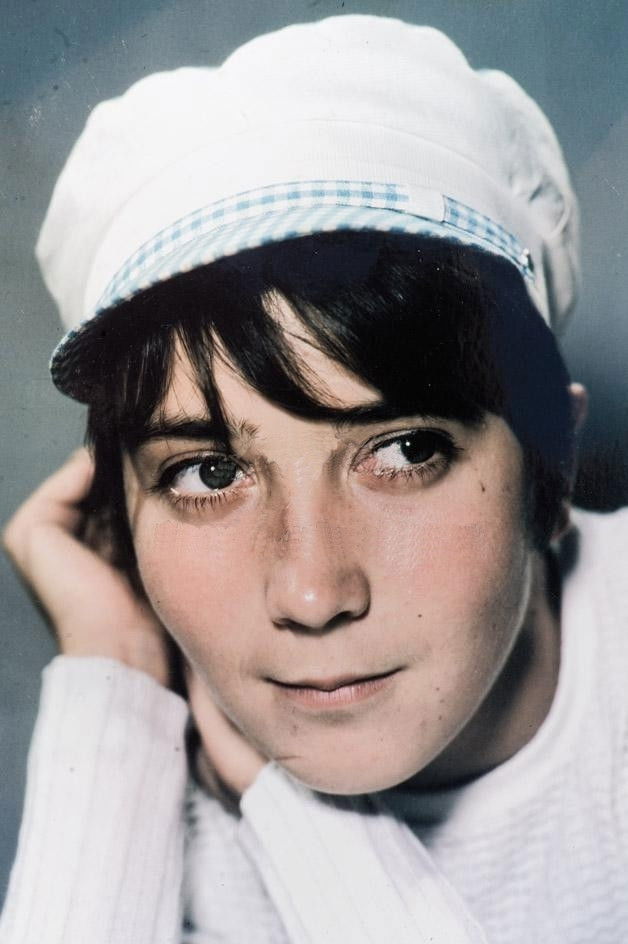 Ileana Popovici backdrop