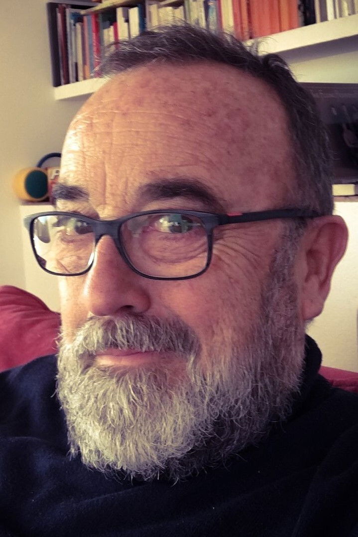 Francesc Bellmunt backdrop