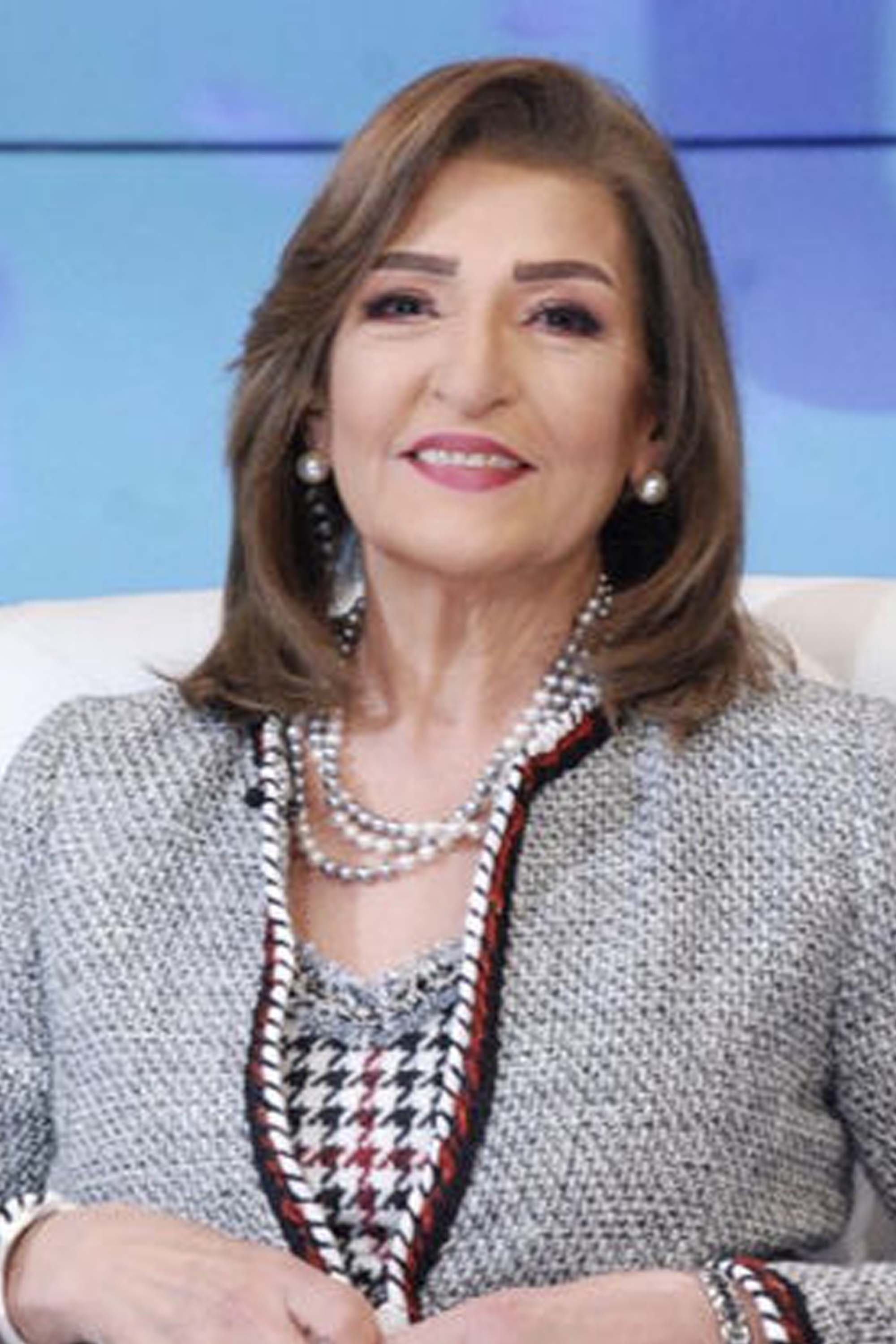 Laila Ezz El Arab backdrop