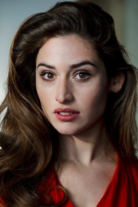 Deleila Piasko backdrop