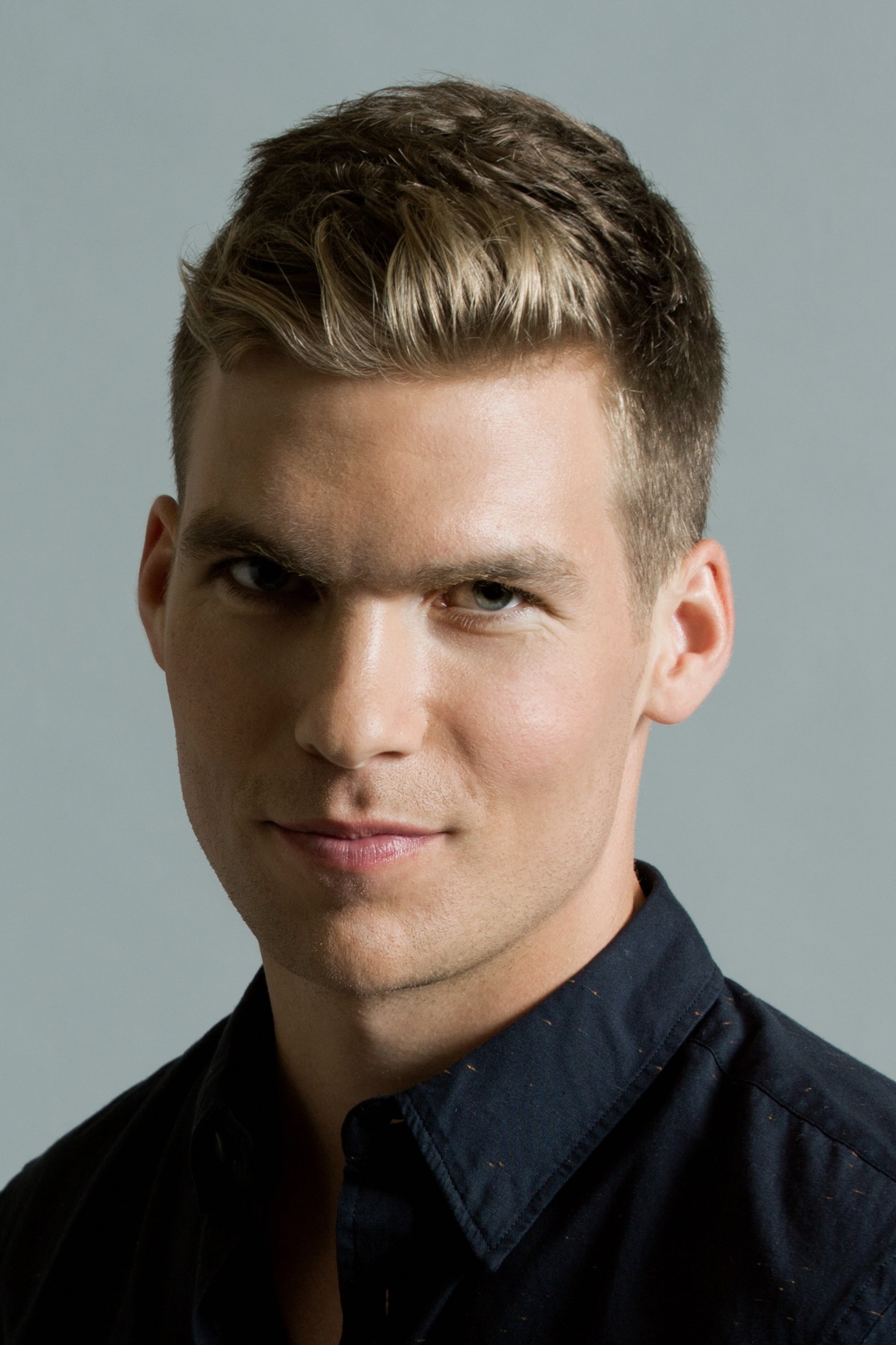 Pete Ploszek backdrop