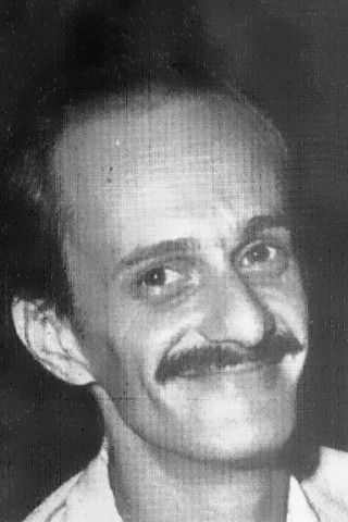 Older Cazarré backdrop