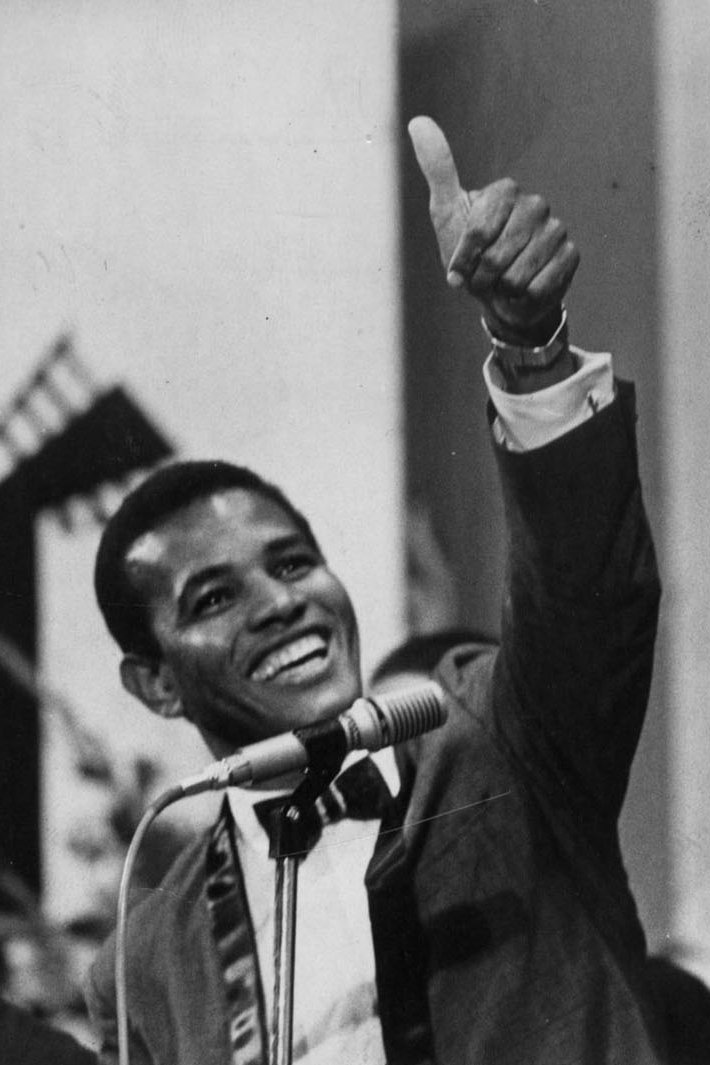 Jair Rodrigues backdrop