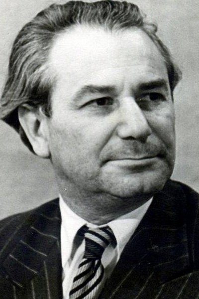 Grigoriy Koltunov backdrop