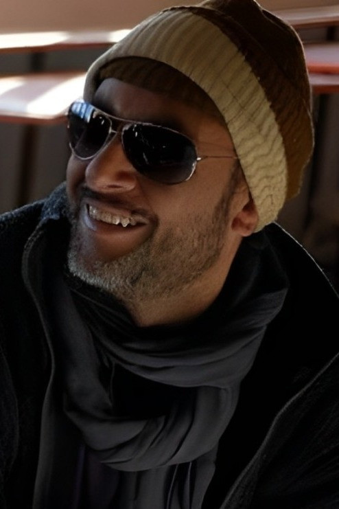 Osama Fawzy backdrop