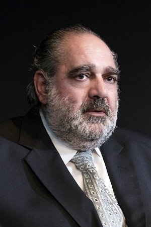 Giorgos Souxes backdrop