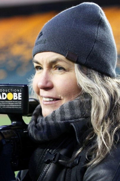 Bobbi Jo Hart backdrop