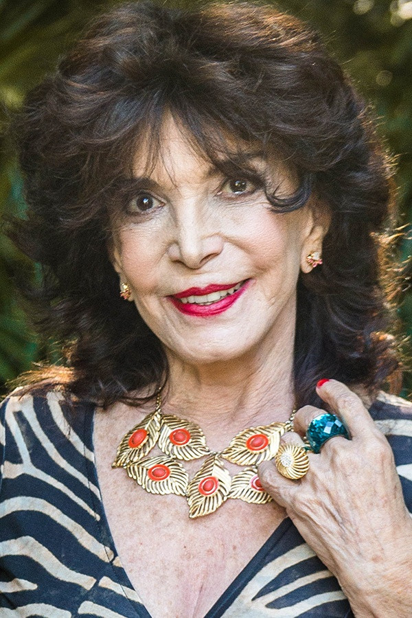 Lady Francisco backdrop