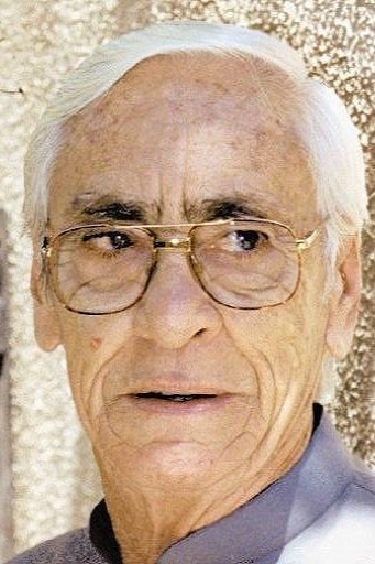 Turíbio Ruiz backdrop