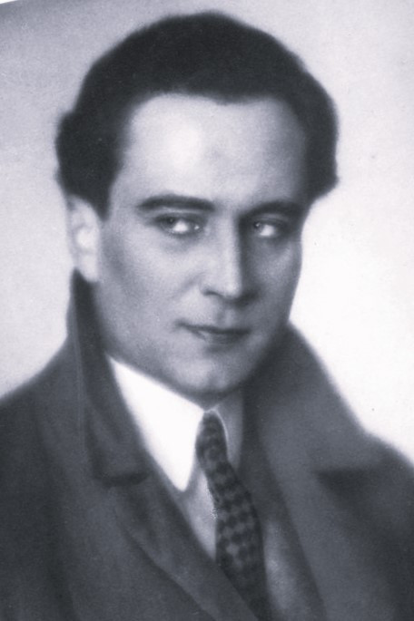 Alphons Fryland backdrop