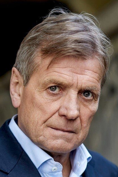 Erich Krieg backdrop