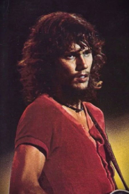 Steve Gaines backdrop