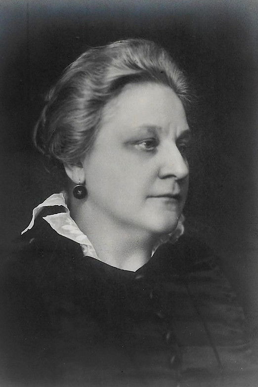 Jenny Tschernichin-Larsson backdrop