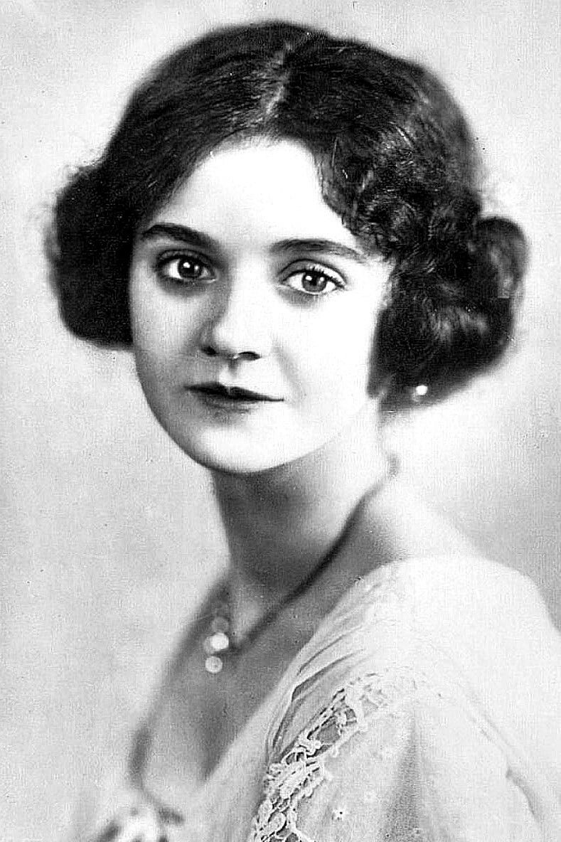 Mary Odette backdrop