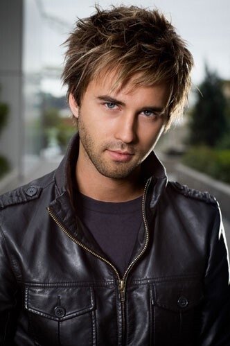 Alexander Mendeluk backdrop