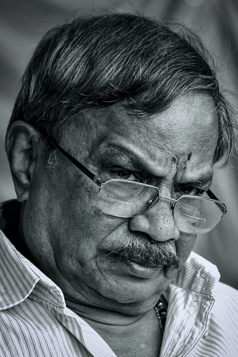 M T Vasudevan Nair: Em T Vasudevan Nair backdrop